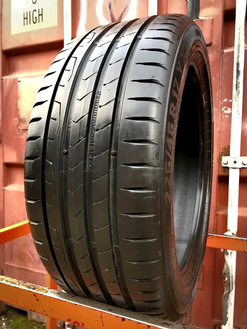 Б/у шина 225/45 R17 Continental PremiumContact 7