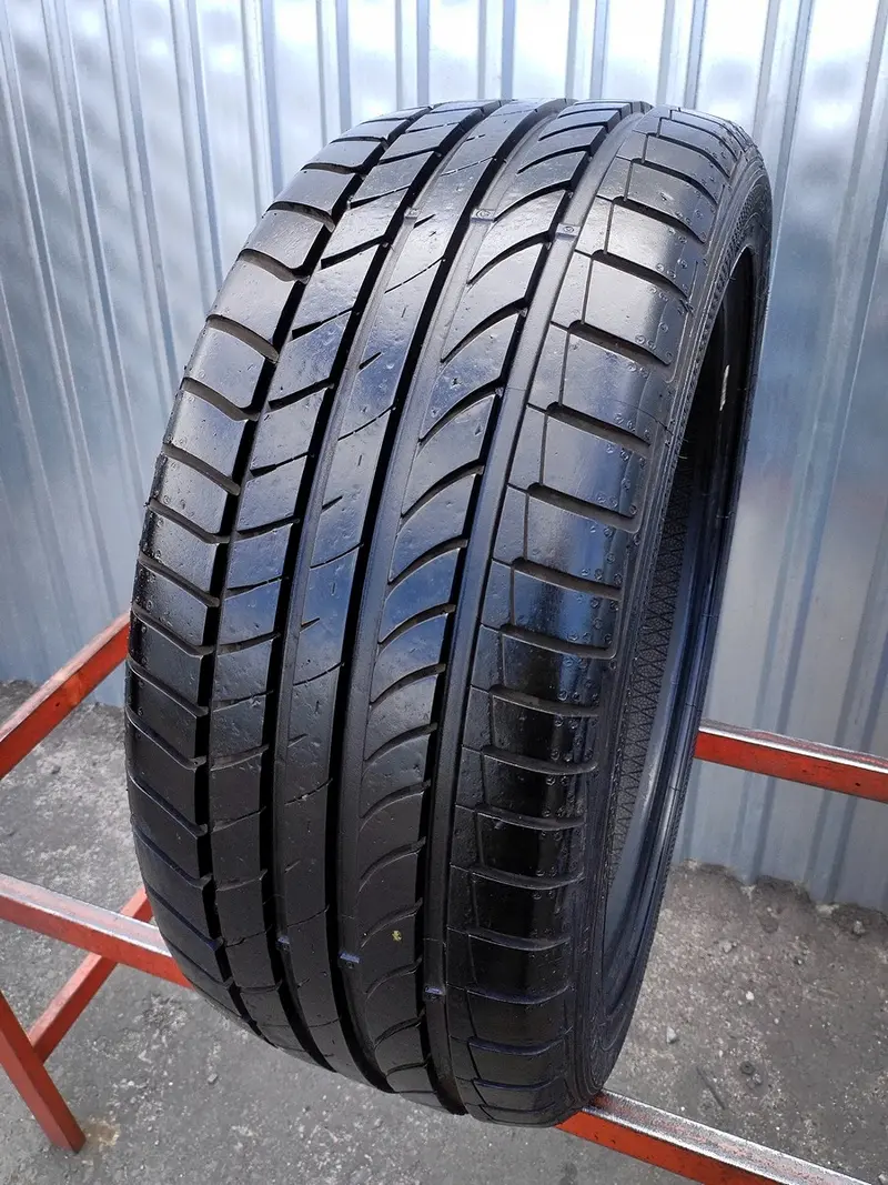 Б/у шина 225/45 R17 Dunlop SP Sport Maxx TT