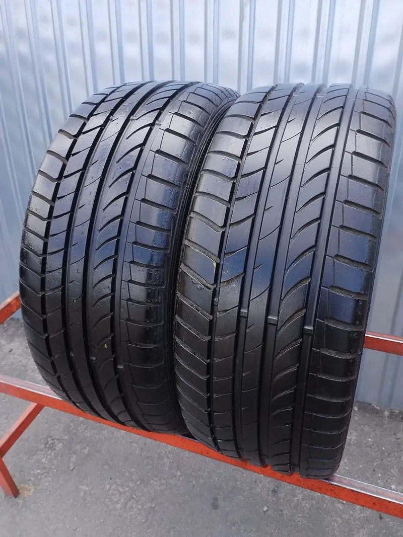 Пара б/у шин 225/45 R17 Dunlop SP Sport Maxx TT