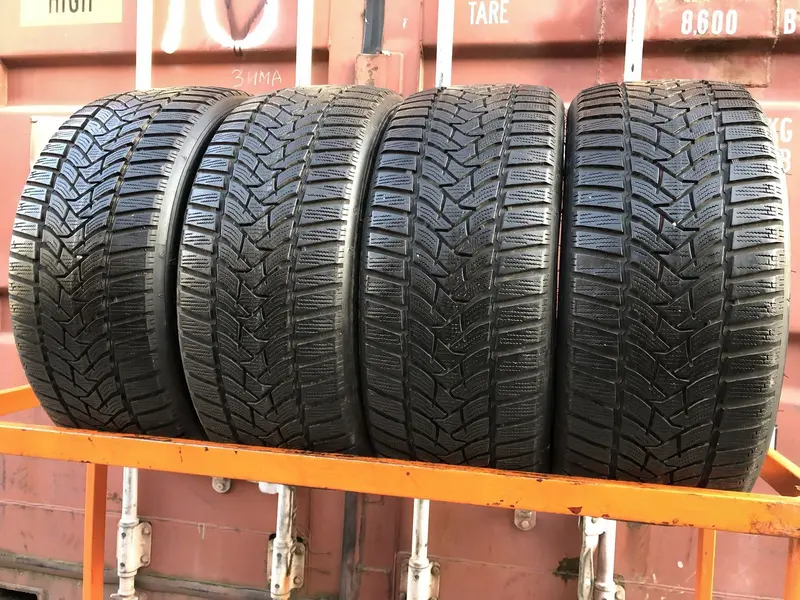 Комплект б/у шин 225/45 R17 Dunlop Winter Sport 5