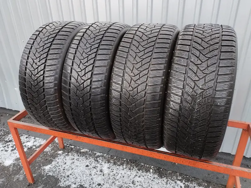 Комплект б/у шин 225/45 R17 Dunlop Winter Sport 5