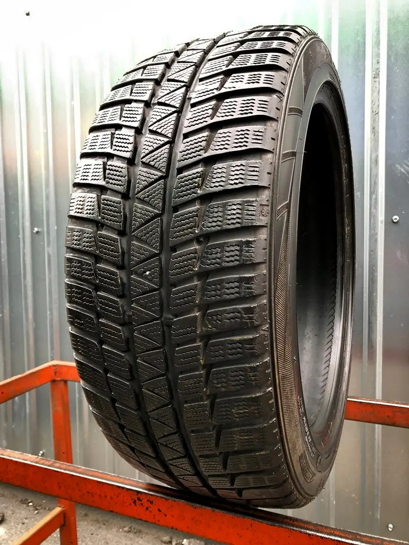 Б/у шина 225/45 R17 Falken Eurowinter HS-449