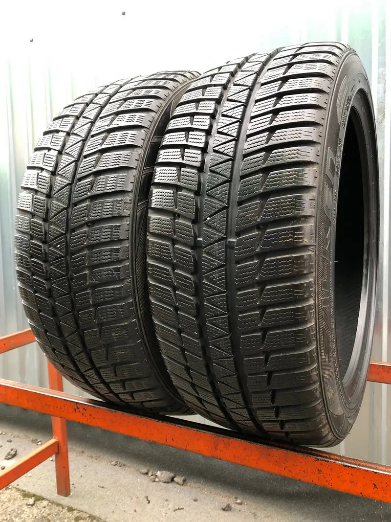Пара б/у шин 225/45 R17 Falken Eurowinter HS-449