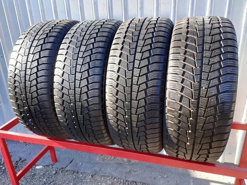 Комплект б/у шин 225/45 R17 Gislaved Euro Frost 6