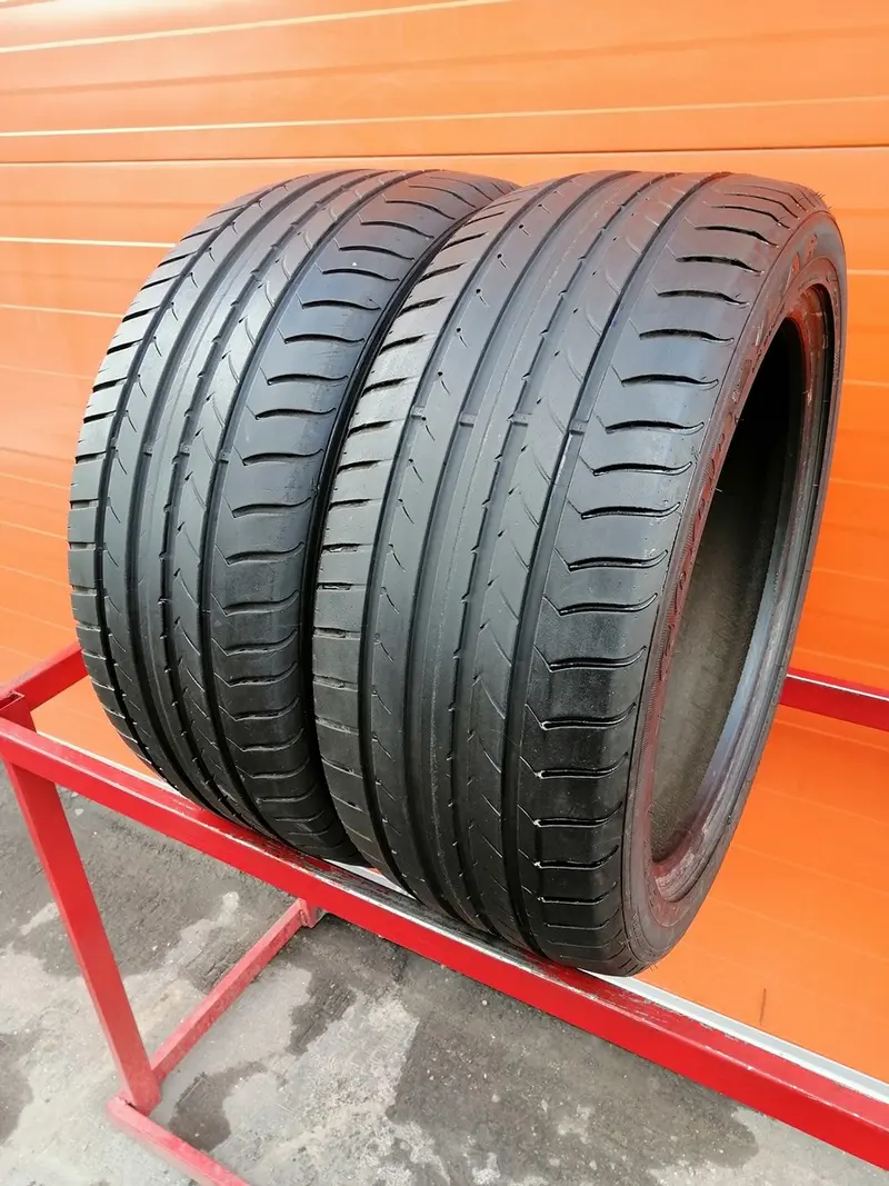 Пара б/у шин 225/45 R17 Goodyear EfficientGrip