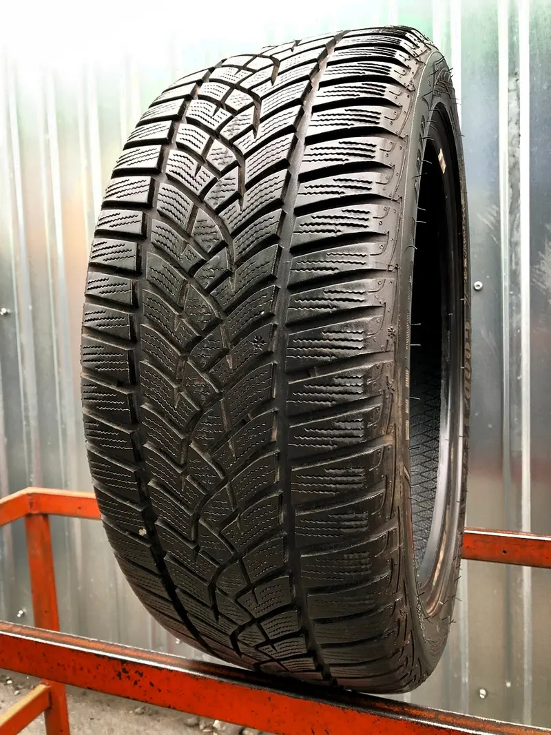 Б/у шина 225/45 R17 Goodyear Ultra Grip Perfomance GEN-1