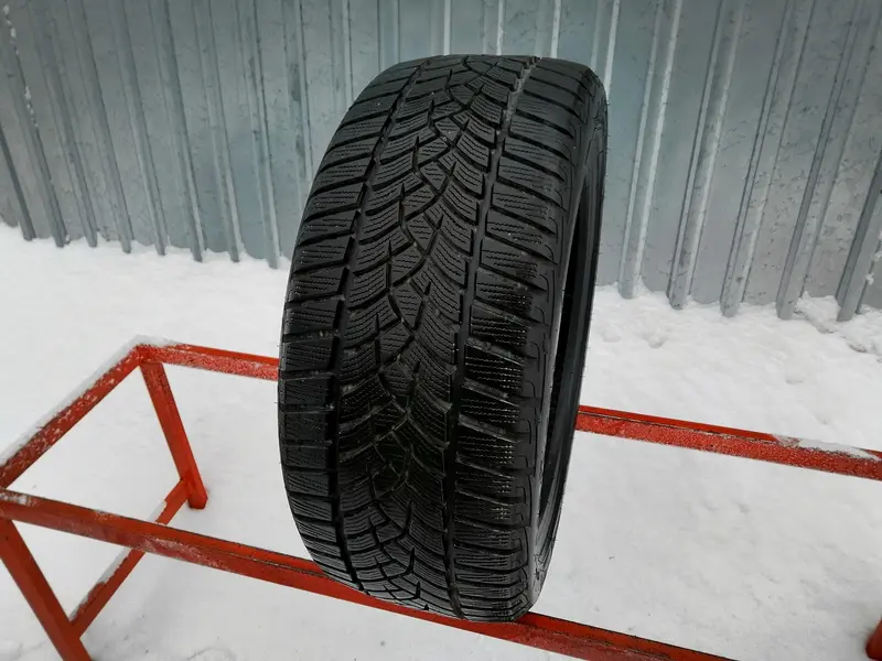 Б/у шина 225/45 R17 Goodyear Ultra Grip Perfomance GEN-1