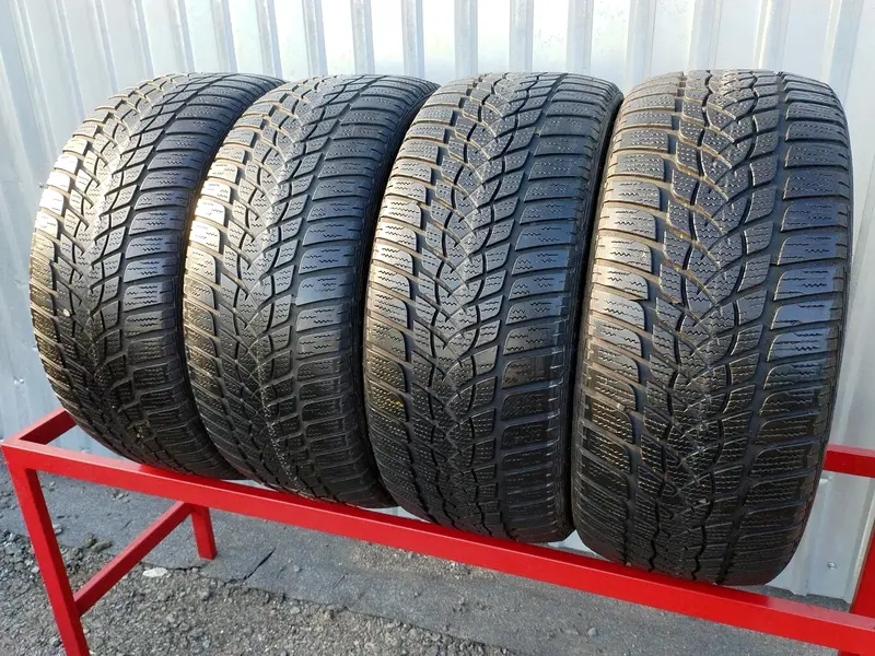 Комплект б/у шин 225/45 R17 Goodyear Ultra Grip Performance 2
