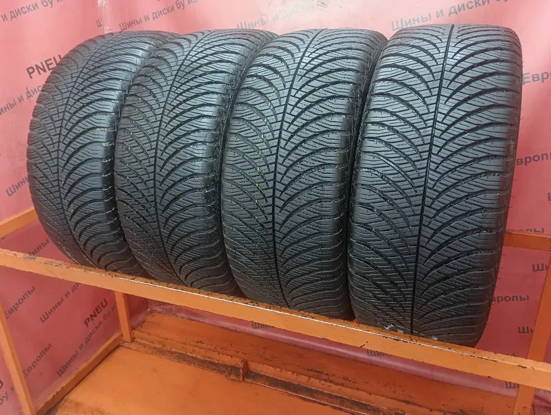 Комплект б/у шин 225/45 R17 Goodyear Vector 4Seasons Gen-2, фото 1