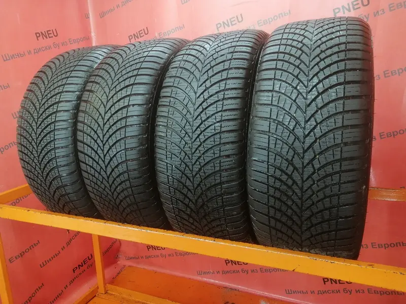 Комплект б/у шин 225/45 R17 Goodyear Vector 4Seasons Gen-3