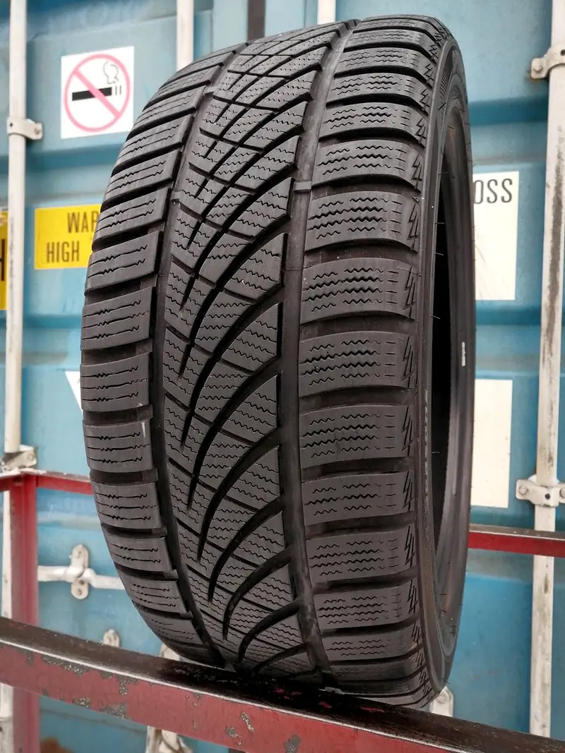 Б/у шина 225/45 R17 Hankook Optimo 4S H730, фото 1