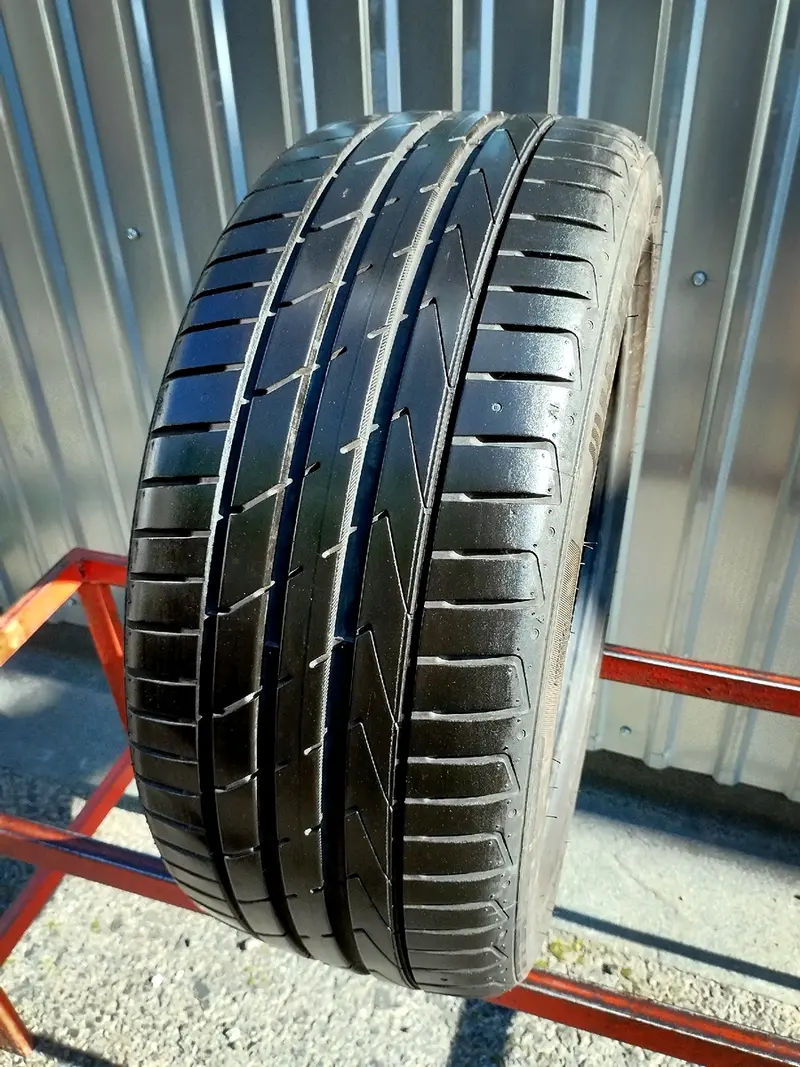 Б/у шина 225/45 R17 Hankook Ventus S1evo 2 K117