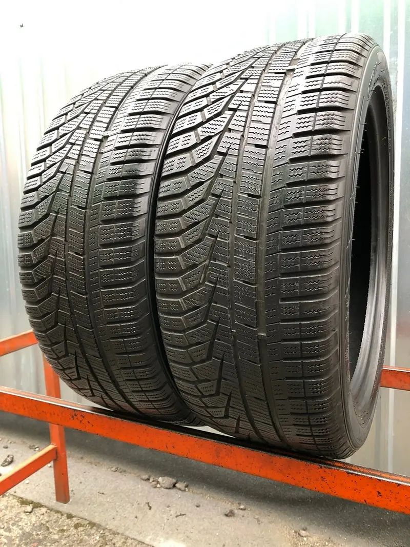 Пара б/у шин 225/45 R17 Hankook Winter I Cept Evo2 W320