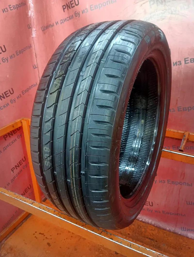 Б/у шина 225/45 R17 Kumho Solus HS51