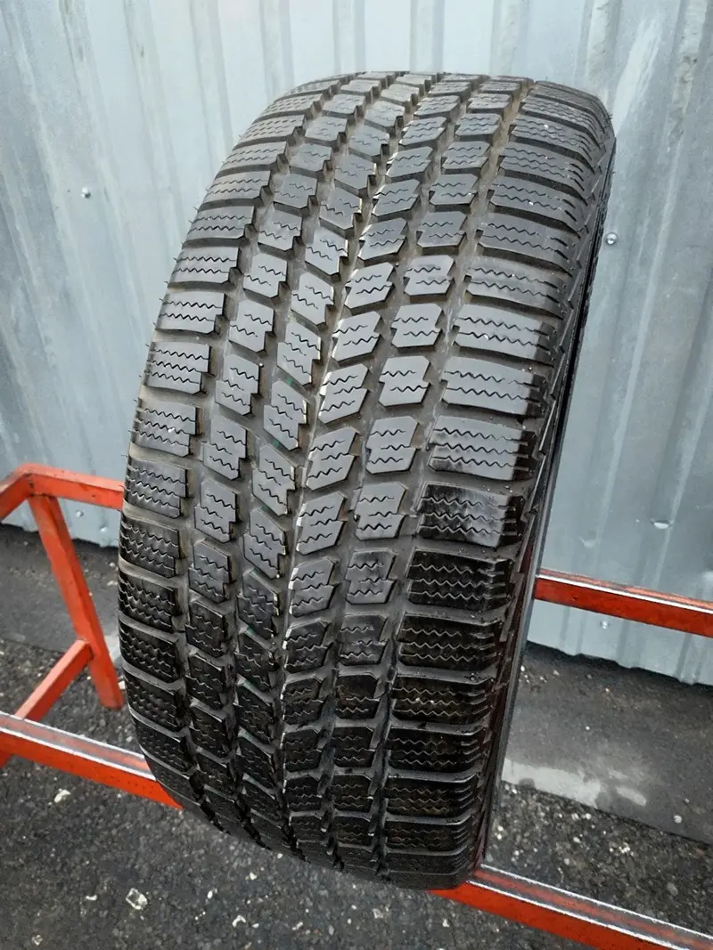 Б/у шина 225/45 R17 Maxxis Wintermax