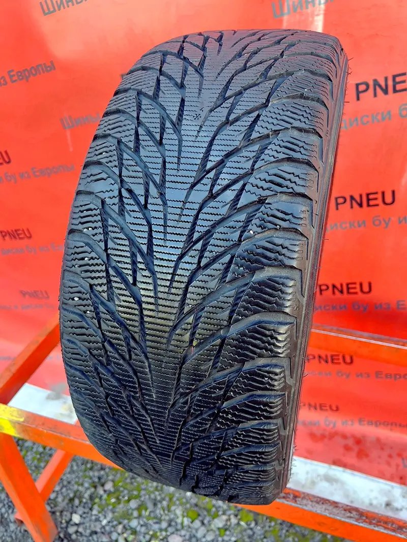 Б/у шина 225/45 R17 Nokian Hakkapeliitta R2