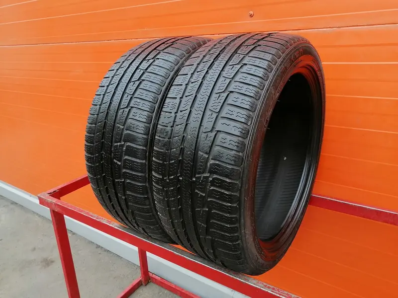 Пара б/у шин 225/45 R17 Nokian WR A3