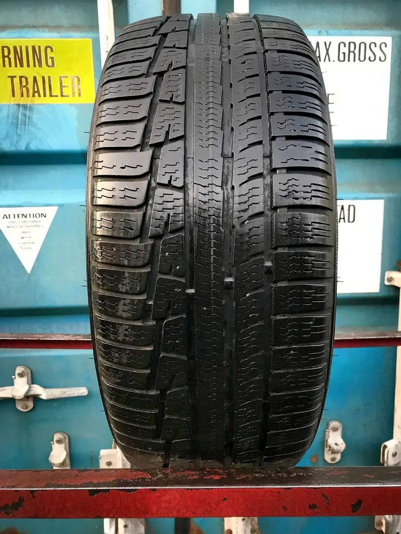 Б/у шина 225/45 R17 Nokian WR A3