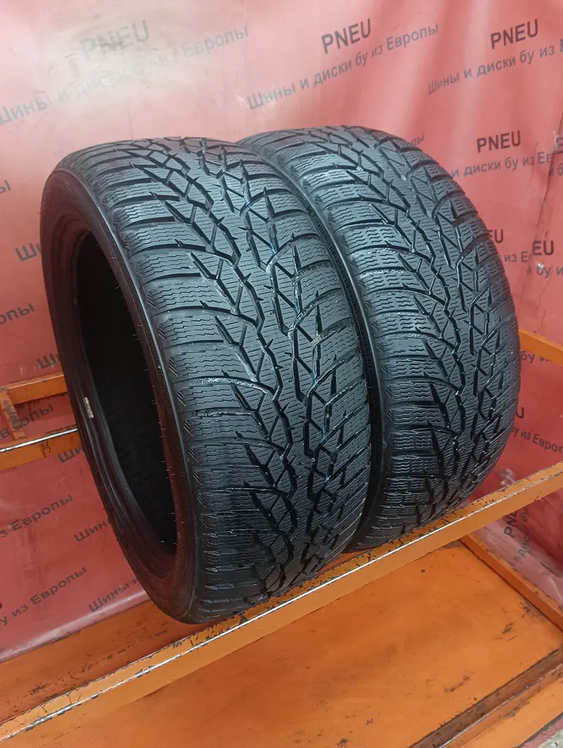 Пара б/у шин 225/45 R17 Nokian WR D4