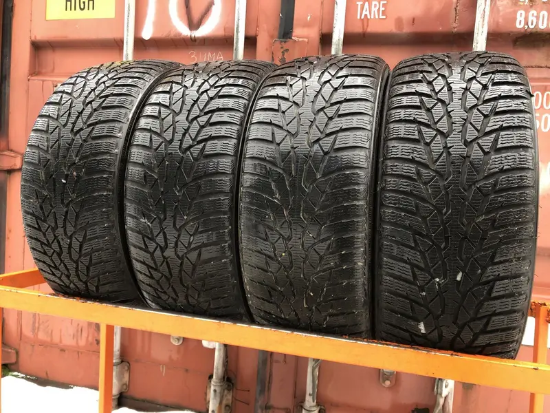 Комплект б/у шин 225/45 R17 Nokian WR D4