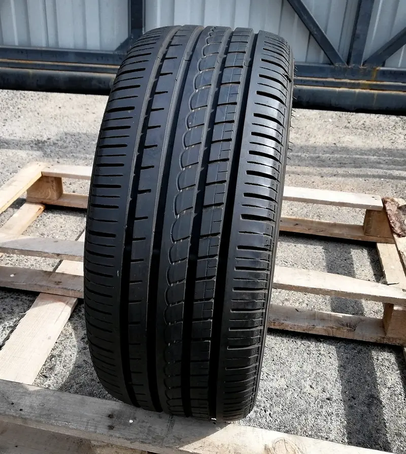 Б/у шина 225/45 R17 Pirelli P Zero Rosso