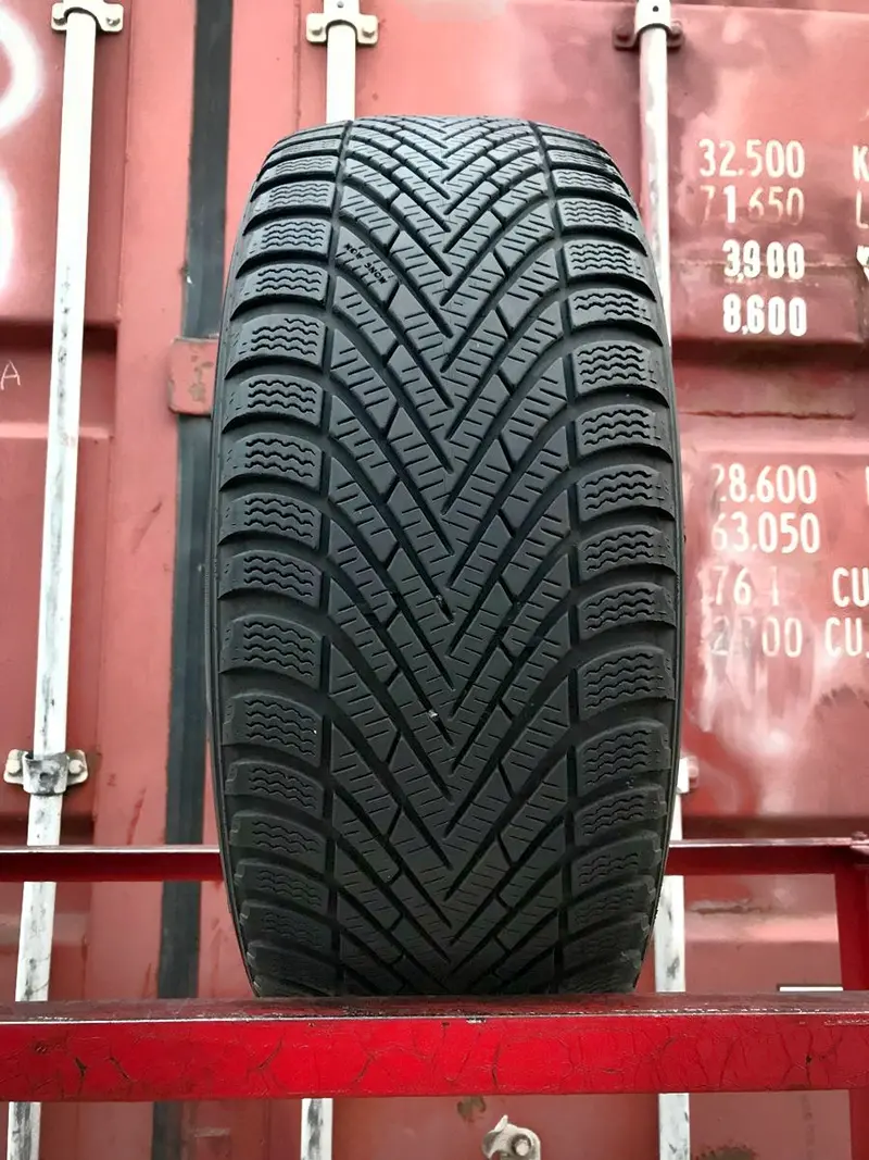 Б/у шина 225/45 R17 Pirelli Winter Cinturato 2