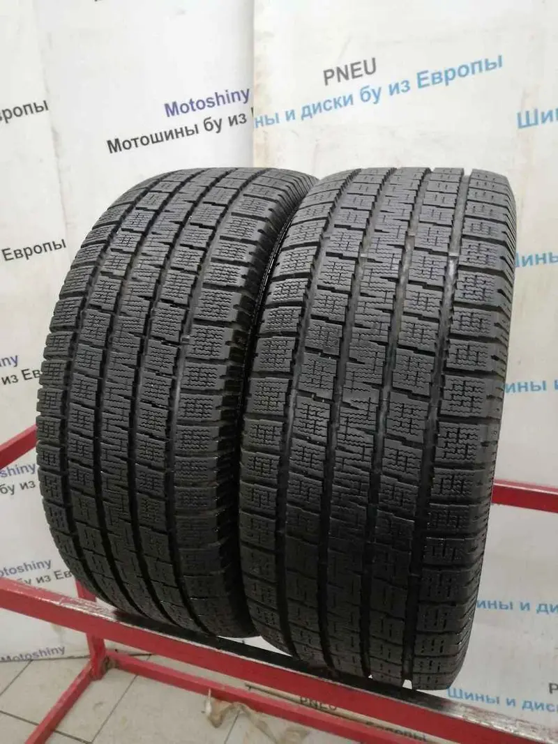 Пара б/у шин 225/45 R17 Pirelli Winter Ice Storm