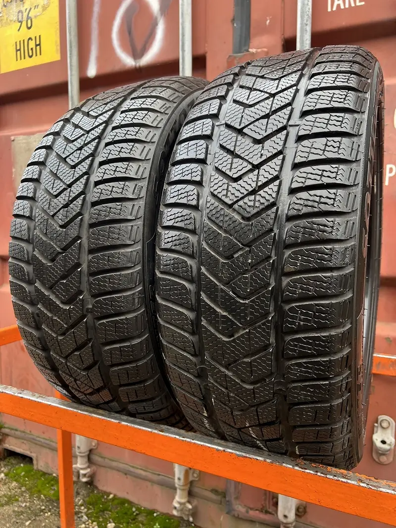 Пара б/у шин 225/45 R17 Pirelli Winter Sottozero 3