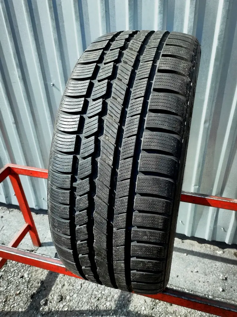 Б/у шина 225/45 R17 Rockstone Winguard Sport