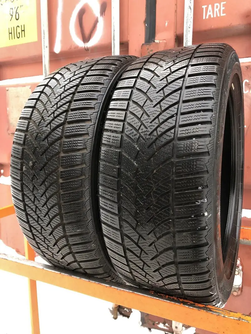 Пара б/у шин 225/45 R17 Semperit Speed-Grip 3