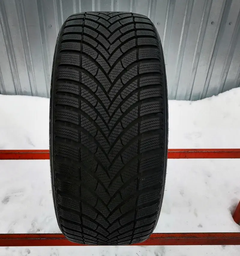 Б/у шина 225/45 R17 Semperit Speed Grip 5, фото 1