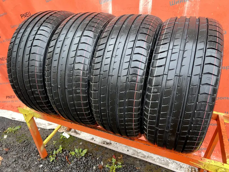 Комплект новых шин 225/45 R17 TRIANGLE EffeXSport TH202, фото 1