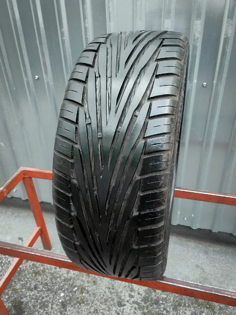 Б/у шина 225/45 R17 Uniroyal Rain Sport 2
