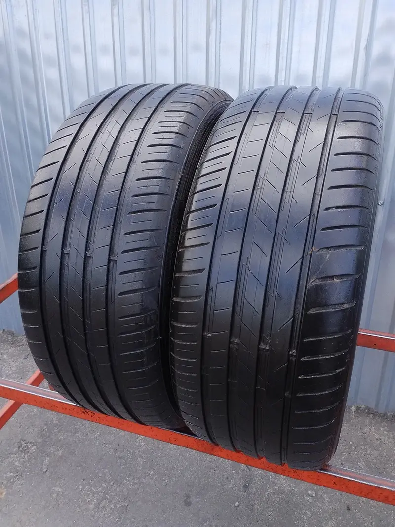 Пара б/у шин 225/45 R17 Vredestein Ultrac