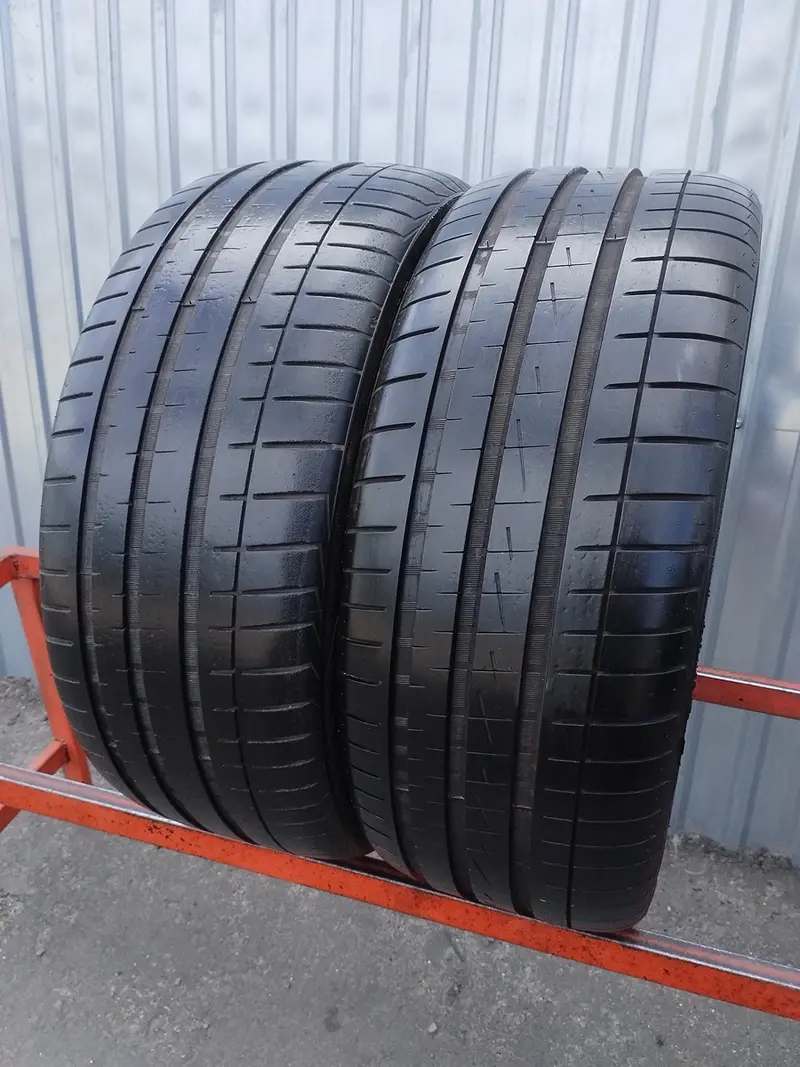 Пара б/у шин 225/45 R17 Vredestein Ultrac Vorti