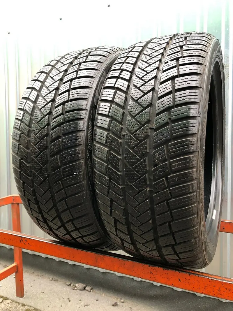 Пара б/у шин 225/45 R17 Vredestein Wintrac Pro