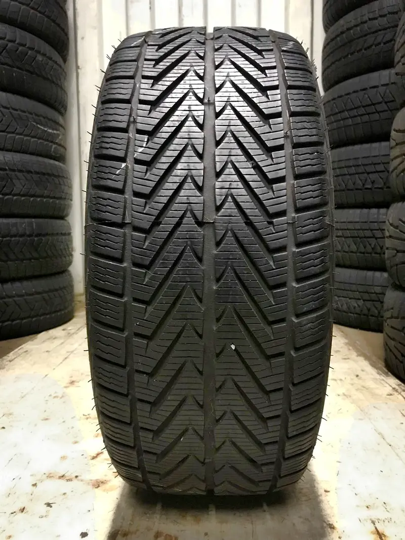 Б/у шина 225/45 R17 Vredestein Wintrac Xtreme