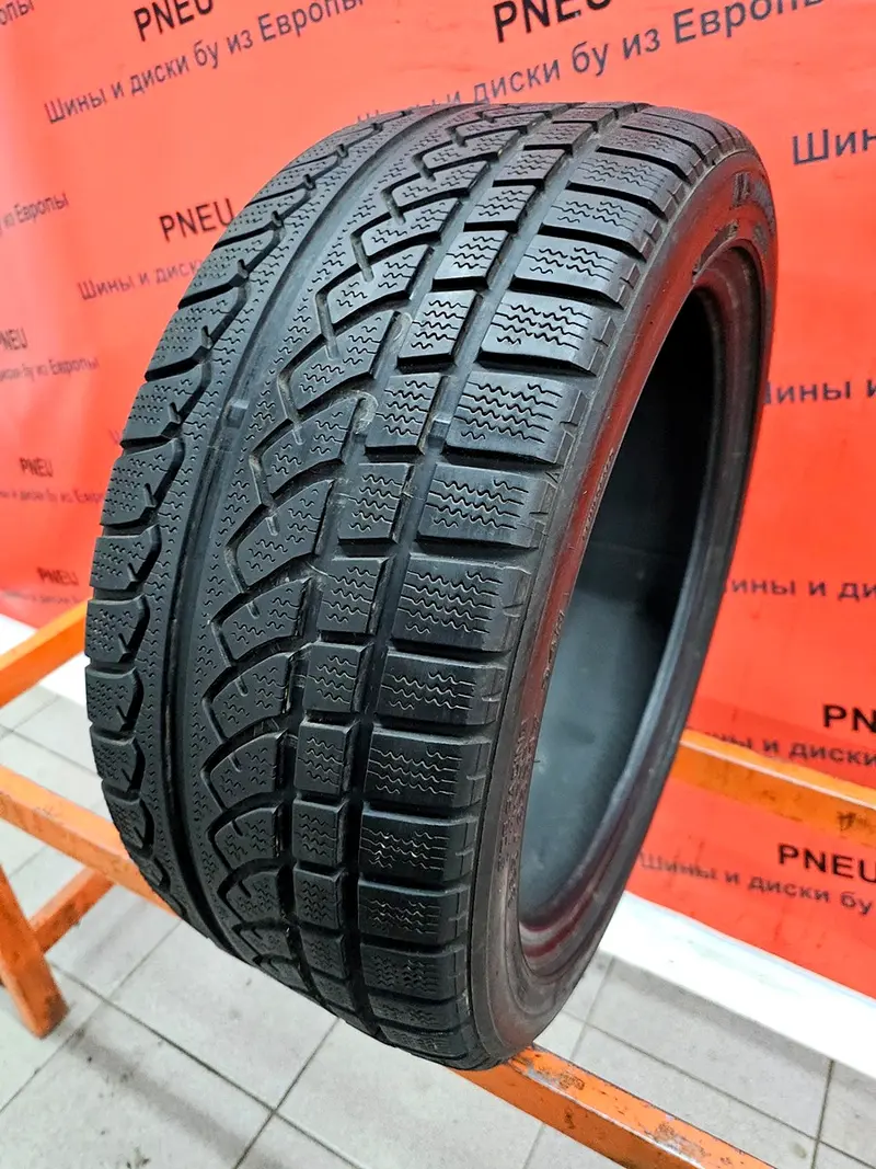 Б/у шина 225/45 R17 Yokohama AVS Winter V901, фото 1