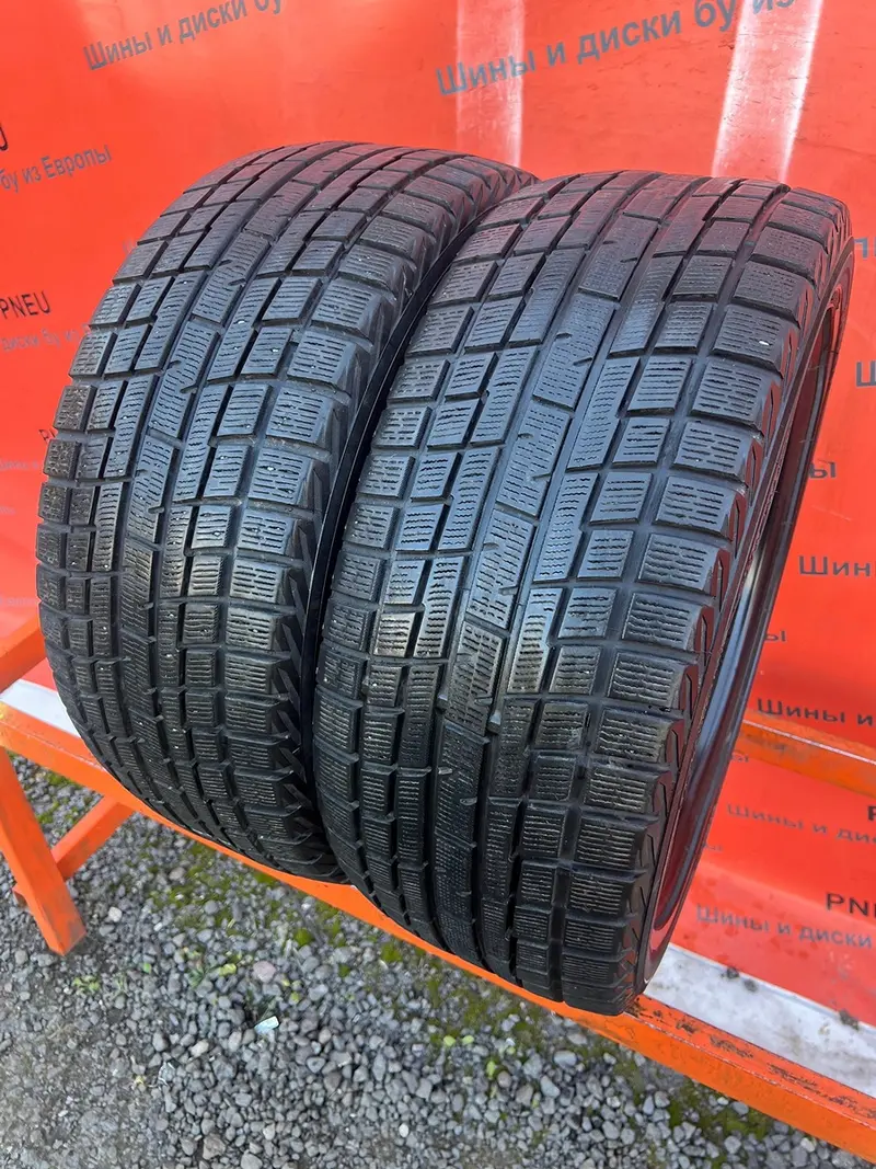 Пара б/у шин 225/45 R17 Yokohama Ice Guard IG30