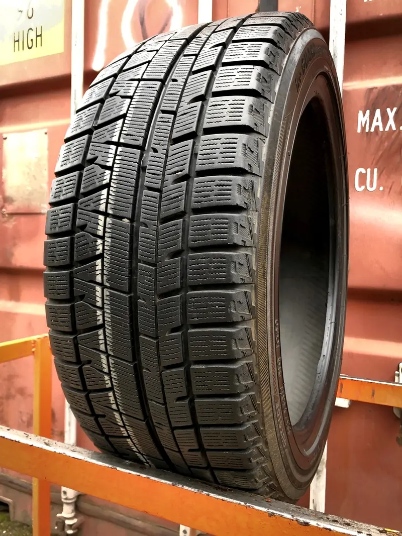Б/у шина 225/45 R17 Yokohama Ice Guard IG50 Plus