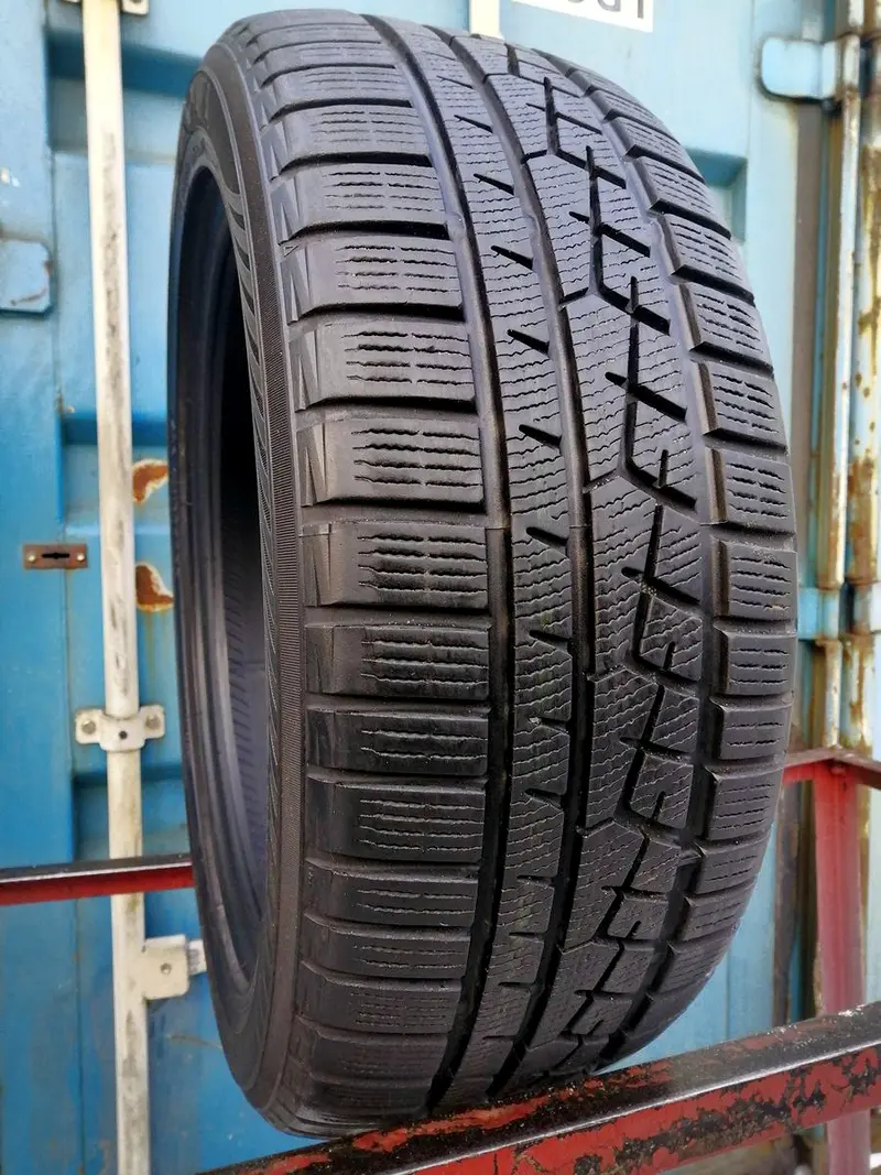 Б/у шина 225/45 R17 Yokohama W.drive V902 A