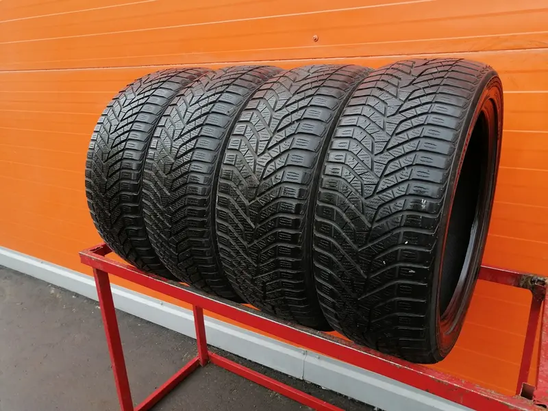 Комплект б/у шин 225/45 R17 Yokohama W.drive V905