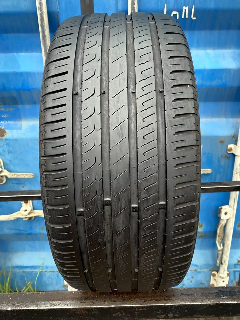 Б/у шина 225/45 R18 Barum Bravuris 5HM, фото 1