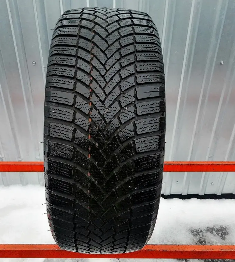 Б/у шина 225/45 R18 Bridgestone Blizzak LM-005