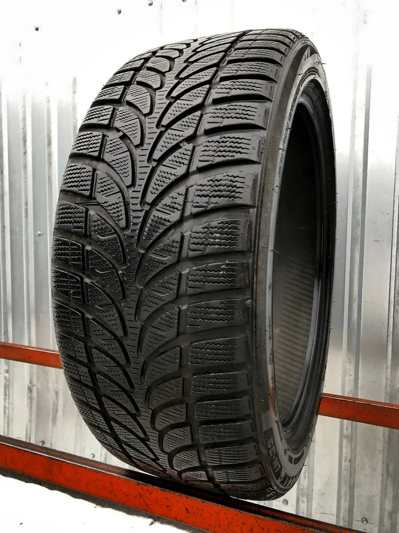 Б/у шина 225/45 R18 Bridgestone Blizzak LM32