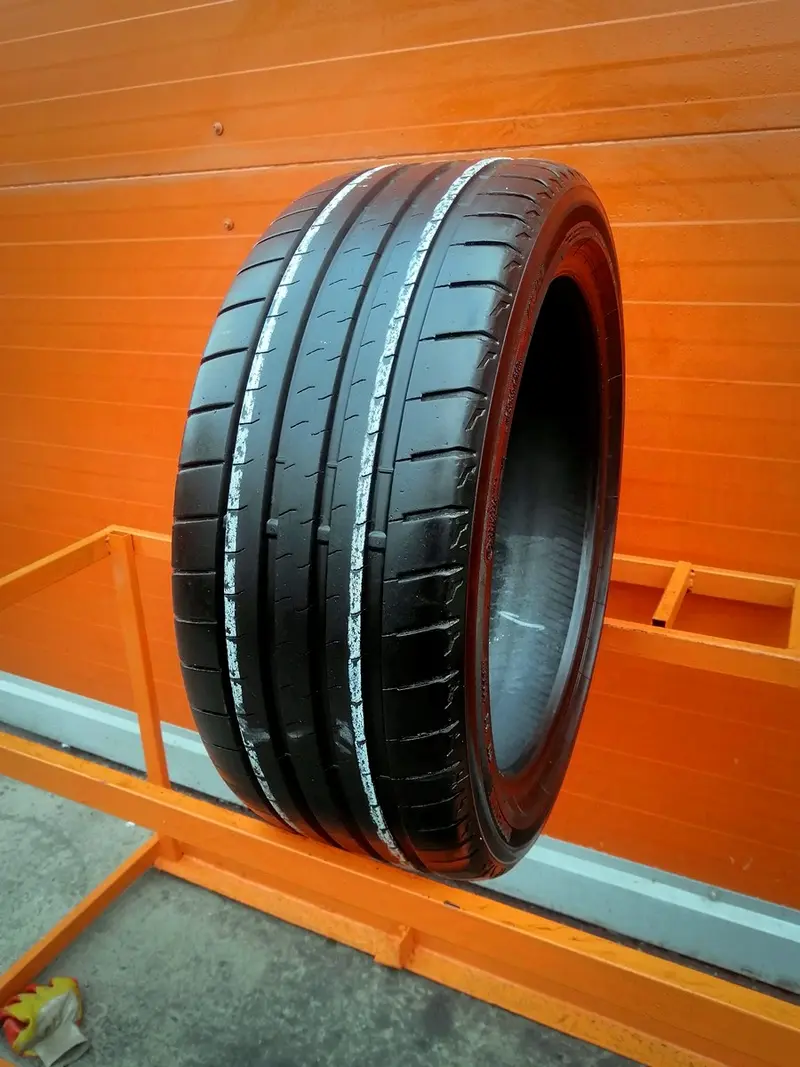 Б/у шина 225/45 R18 Bridgestone Potenza Sport
