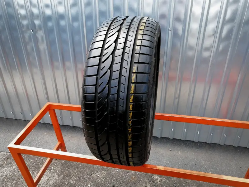Б/у шина 225/45 R18 Dunlop SP Sport 01
