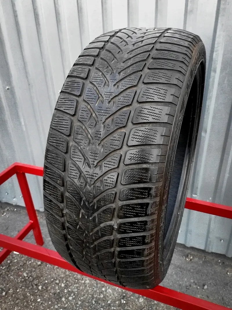 Б/у шина 225/45 R18 Dunlop SP Winter Sport 4D, фото 1