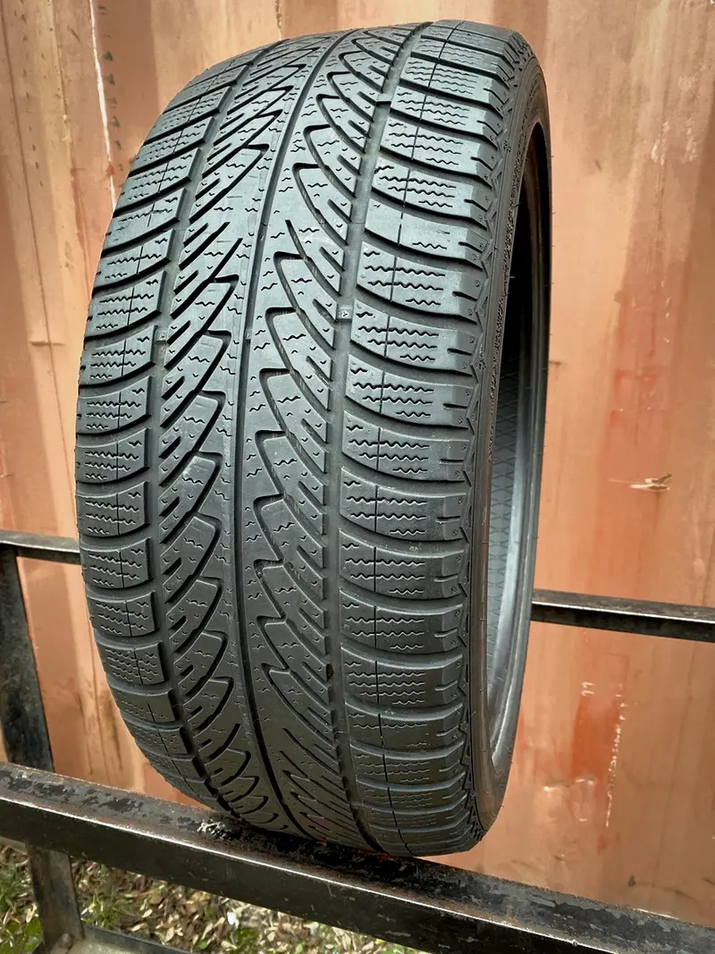Б/у шина 225/45 R18 Goodyear Ultra Grip 8 Performance