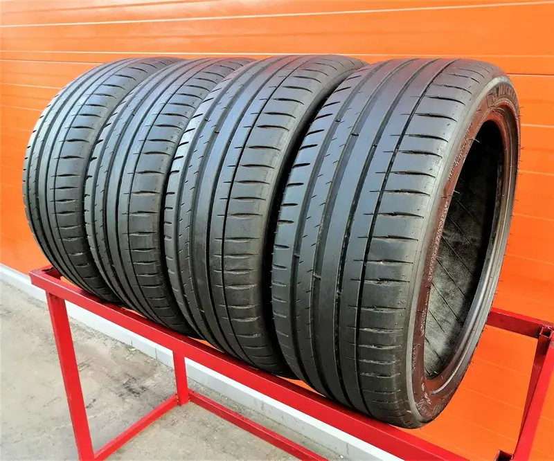 Комплект б/у шин 225/45 R18 Michelin Pilot Sport 4